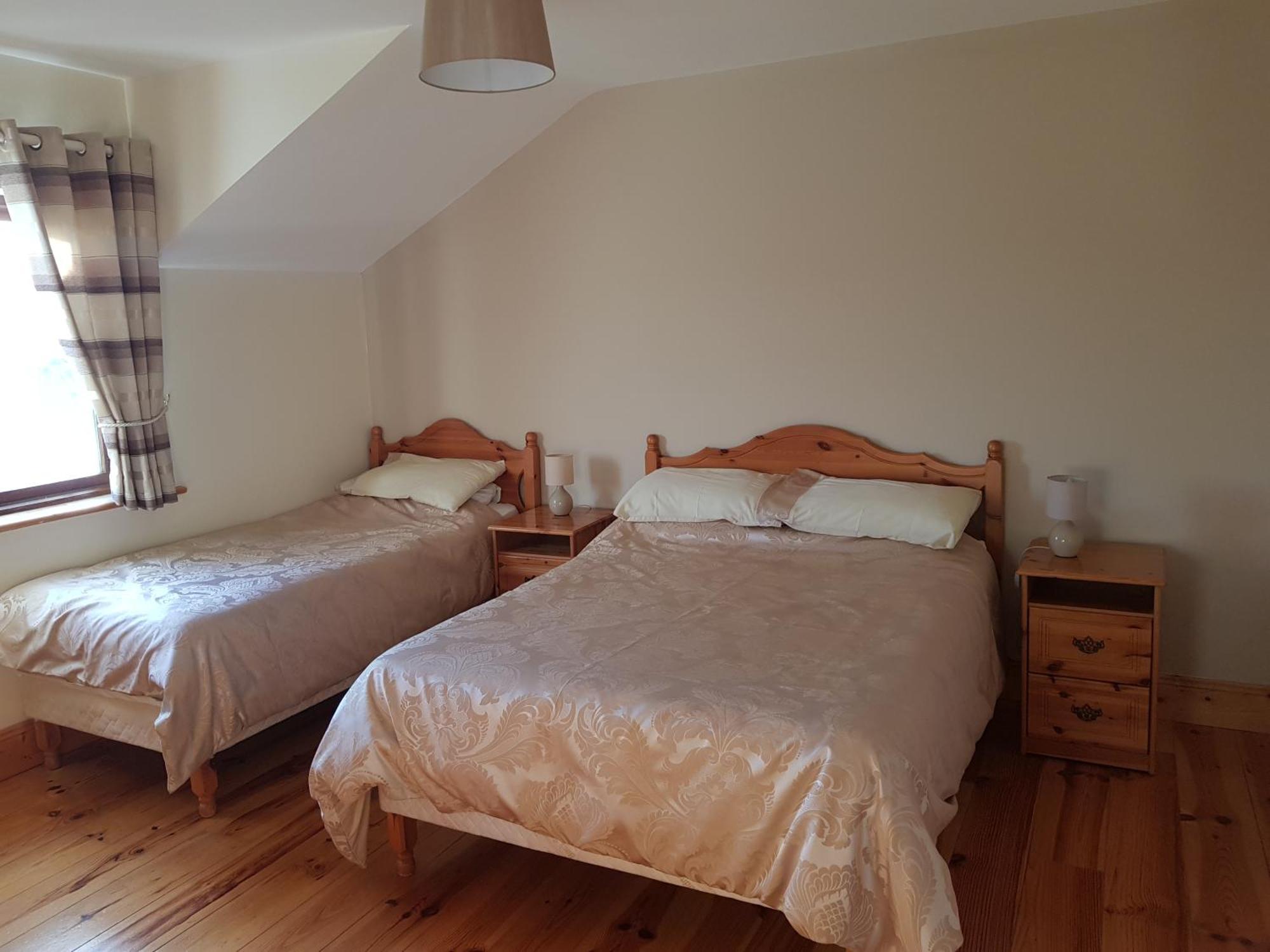Macreddin Rock Bed & Breakfast Огрим Екстериор снимка