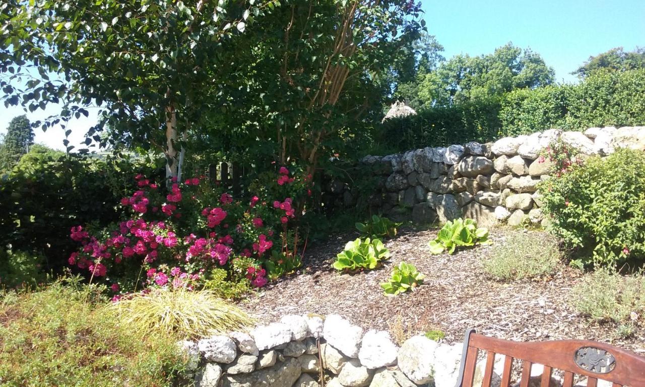 Macreddin Rock Bed & Breakfast Огрим Екстериор снимка